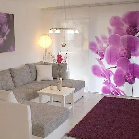 Holiday home Uitzicht Op Het *